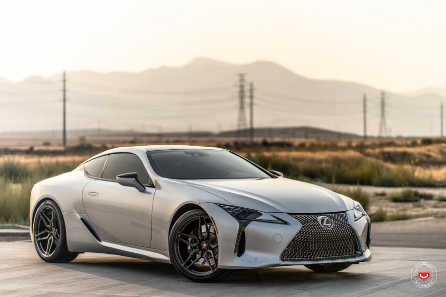  Lexus LC500 on Vossen Wheels (M-X1) 2018 года  (фото 14 из 19)